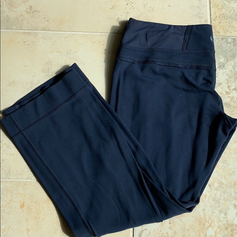Lululemon Yoga Crops- Navy blue